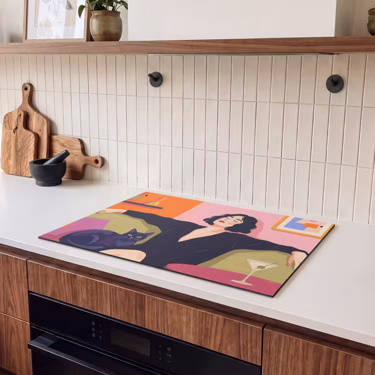 Vrouw - Kat - Interieur - Modern - Kleurrijk Inductie beschemer met haakjes klein -sfeer1