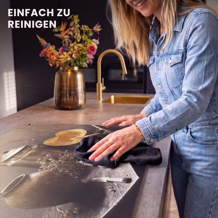 2-in-1 Herdabdeckplatte & Spritzschutz - Küchenstillleben mit Kürbis - Keukenstilleven met Pompoen Inductie beschemer met haakjes klein
