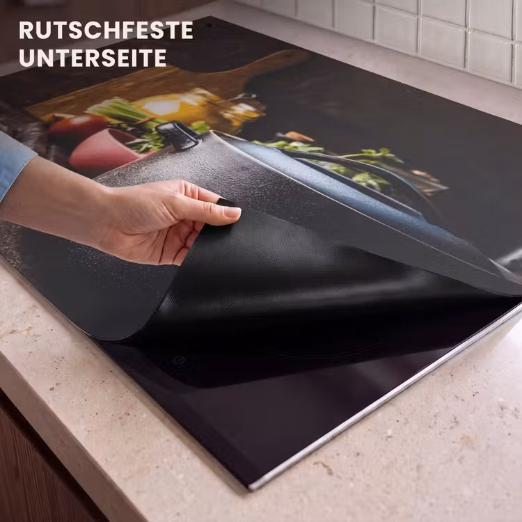 2-in-1 Herdabdeckplatte & Spritzschutz - Kulinarische Vorbereitungen in der Abenddämmerung - Culinaire Voorbereidingen bij Schemerlicht Inductie beschemer met haakjes klein