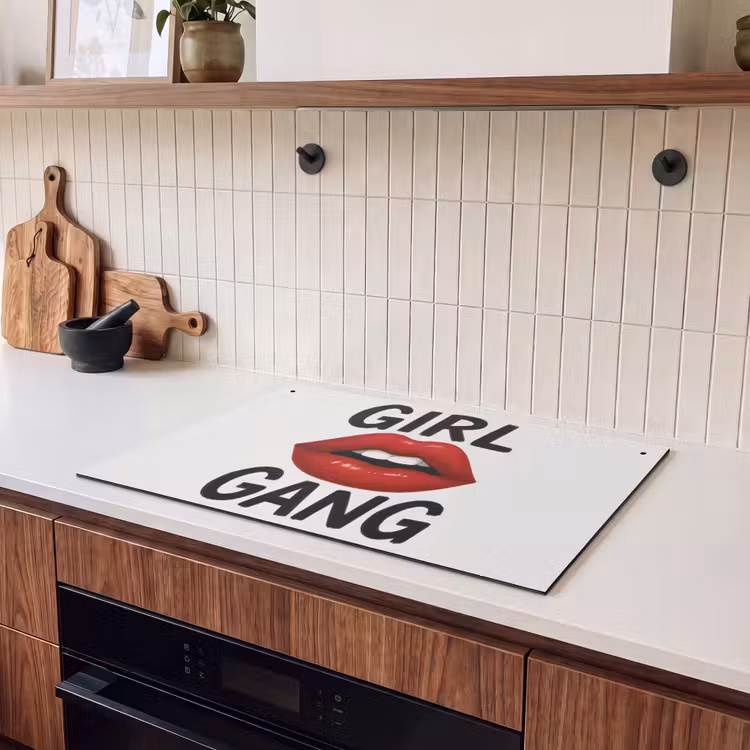 2-in-1 Herdabdeckplatte & Spritzschutz - Lippe - Mädchen - Rot - Buchstaben - Lip - Girl - Rood - Letters Inductie beschemer met haakjes klein
