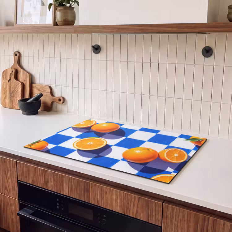 2-in-1 Herdabdeckplatte & Spritzschutz - Orange – Kariert – Essen - Sinaasappel - Geruit - Eten Inductie beschemer met haakjes klein