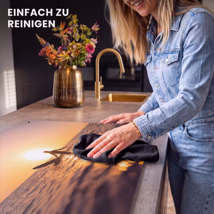 Persoon - Surfen - Zonsondergang - Zee - Oranje Inductie beschemer met haakjes klein -ky-schoon-de