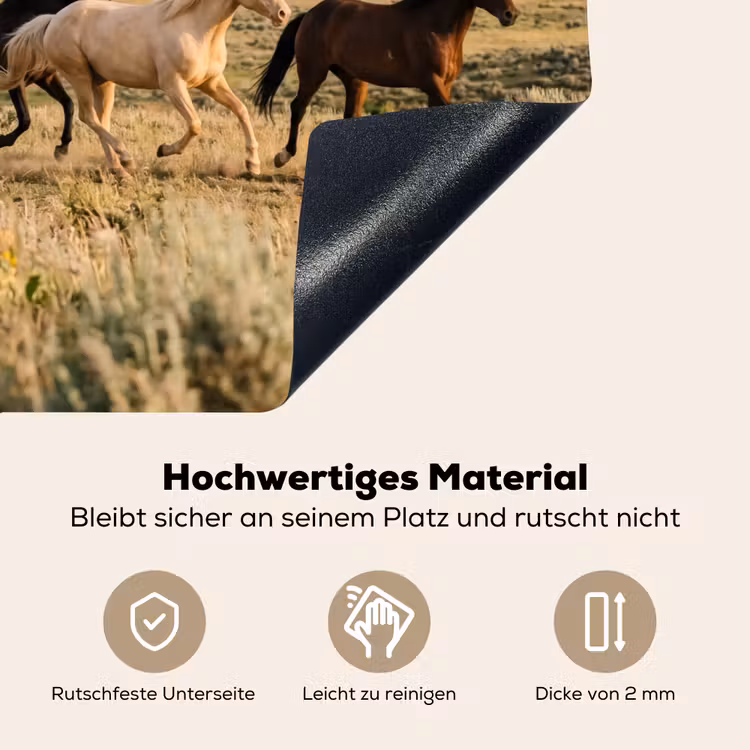 Paarden - Kudde - Bergen - Vrijheid - Wild Inductie beschemer met haakjes klein -ky-onderkant-de