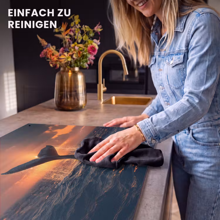 2-in-1 Herdabdeckplatte & Spritzschutz - Schwanz eines Wals - Wasser - Sonnenuntergang - Walvis staart - Water - Zonsondergang Inductie beschemer met haakjes klein