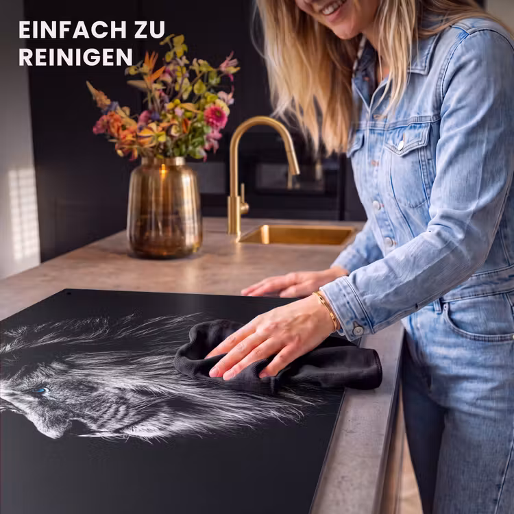 2-in-1 Herdabdeckplatte & Spritzschutz - Schwarz und weiß - Löwe - Kopf - Tiere - Zwart Wit - Leeuw - Kop - Dieren Inductie beschemer met haakjes klein