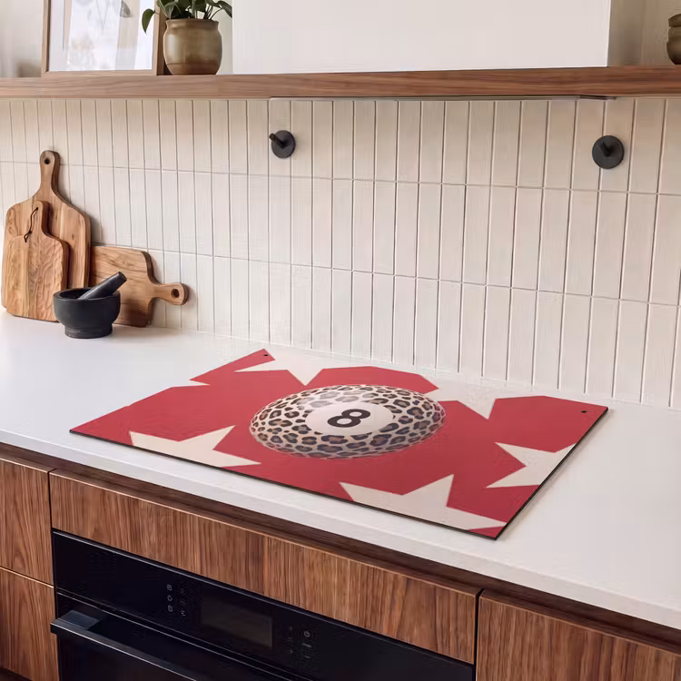 Spel - Dierenprint - Nummer 8 - Modern - Rood Inductie beschemer met haakjes klein -sfeer1