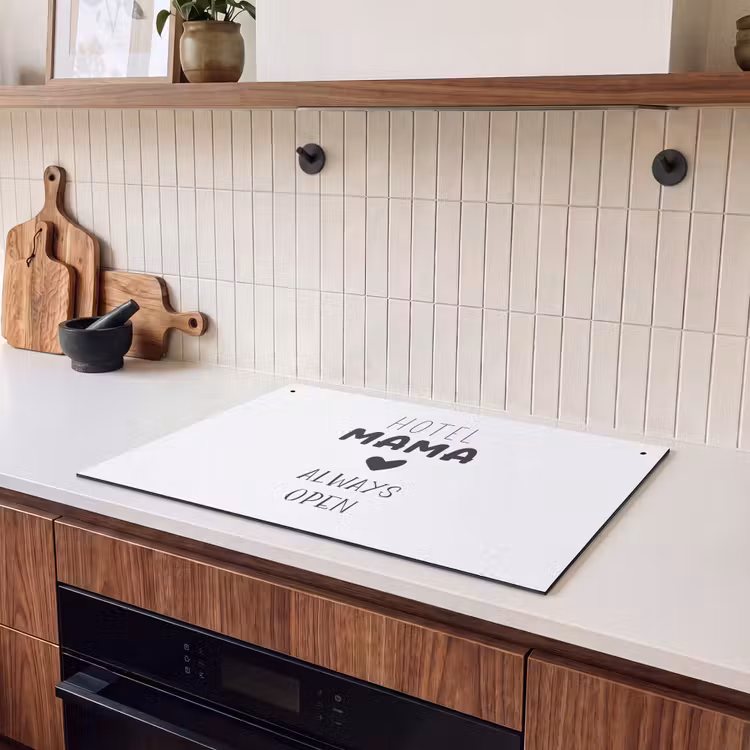 2-in-1 Herdabdeckplatte & Spritzschutz - Sprichwörter - Hotel Mama immer offen - Zitate - Mama - Spreuken - Hotel mama always open - Quotes - Mama Inductie beschemer met haakjes klein