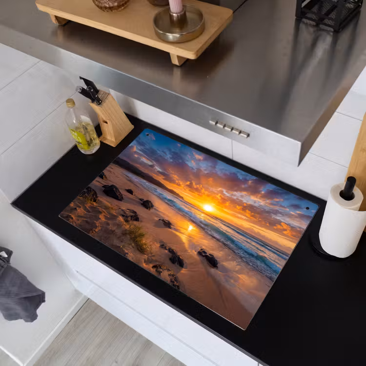 Strand - Zonsondergang - Golven - Natuur - Oranje Inductie beschemer met haakjes klein -sfeer1