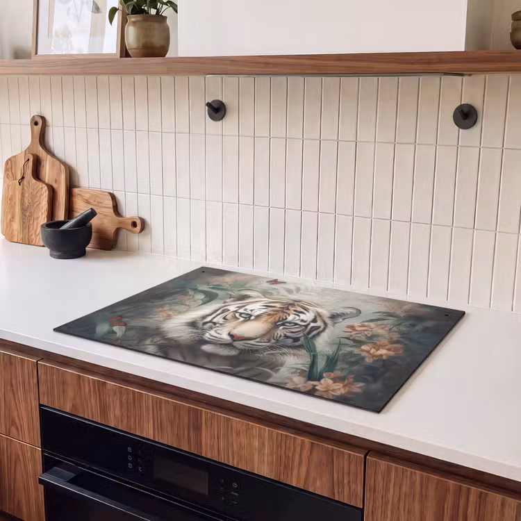 2-in-1 Herdabdeckplatte & Spritzschutz - Tiger - Schmetterlinge - Tiere - Dschungel - Blumen - Tijger - Vlinders - Dieren - Jungle - Bloemen Inductie beschemer met haakjes klein