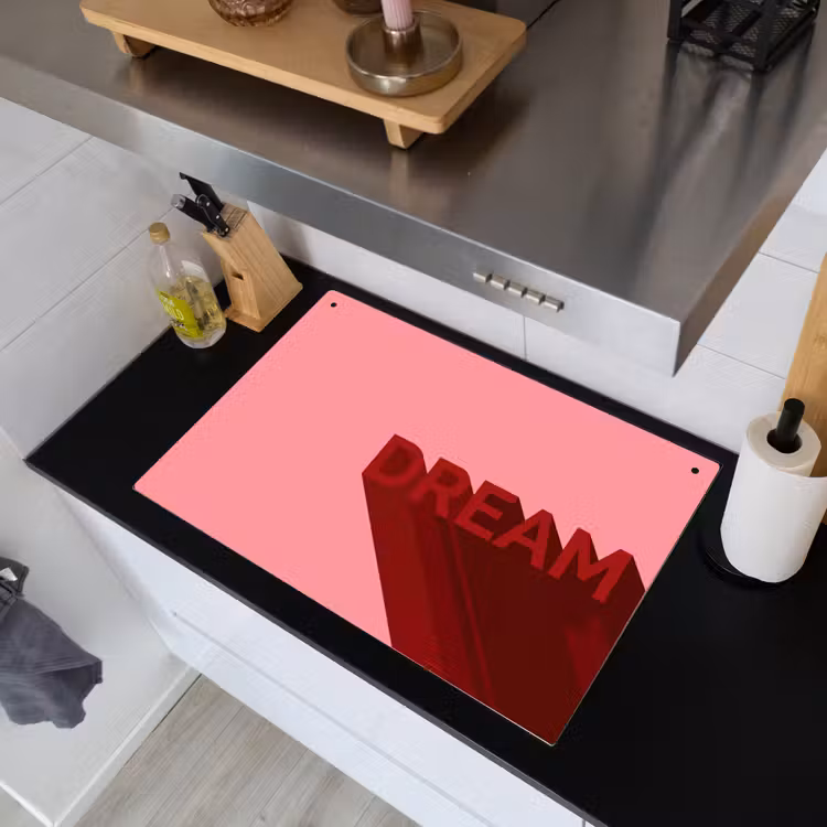 Dream - 3D - Rood - Roze Inductie beschemer met haakjes klein -sfeer1