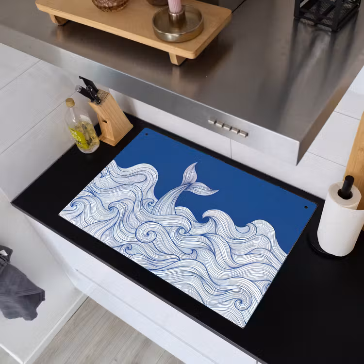 Walvis - Staart - Golven - Lijntekening - Blauw Inductie beschemer met haakjes klein -sfeer1