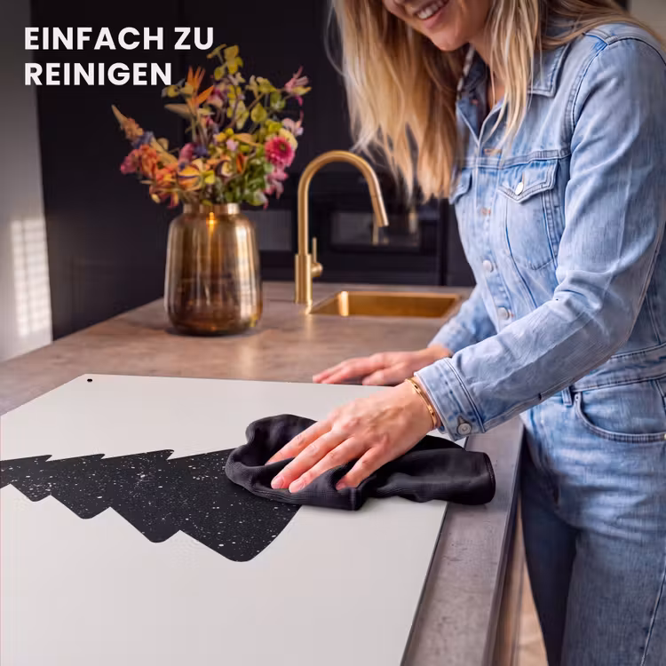 2-in-1 Herdabdeckplatte & Spritzschutz - Weihnachtsbaum - Schwarz - Urlaub - Beige - Kerstboom - Zwart - Feestdagen - Beige Inductie beschemer met haakjes klein