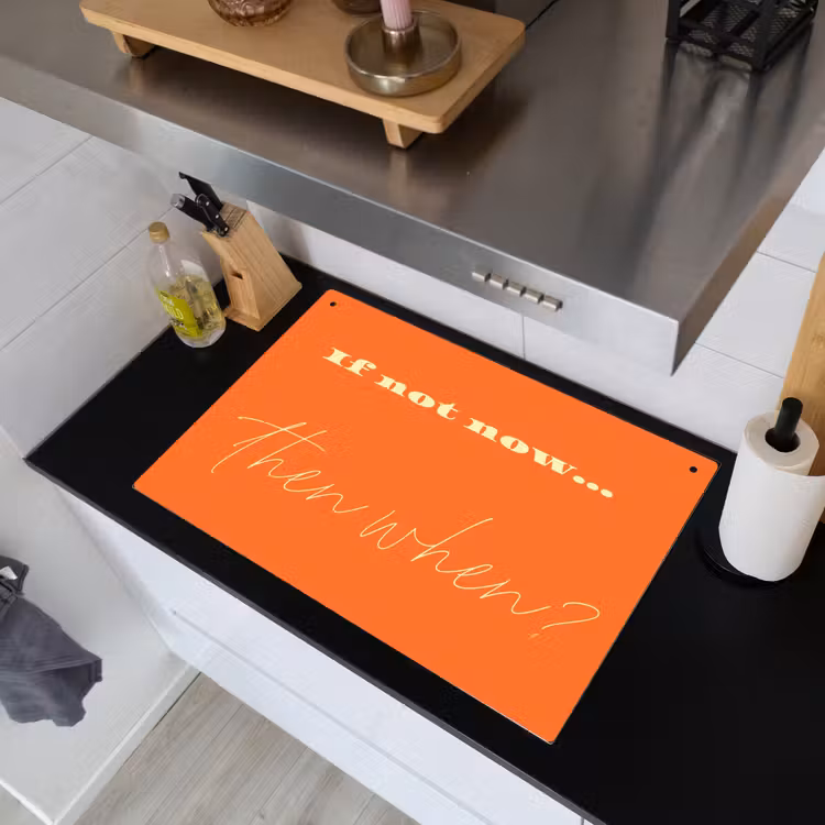 If not now then when - Oranje - Geel - Levendig Inductie beschemer met haakjes klein -sfeer1
