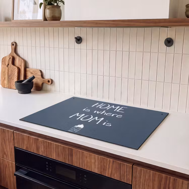 2-in-1 Herdabdeckplatte & Spritzschutz - Zitate - Zuhause ist, wo Mama ist - Sprichwörter - Mutter - Quotes - Home is where mom is - Spreuken - Moeder Inductie beschemer met haakjes klein