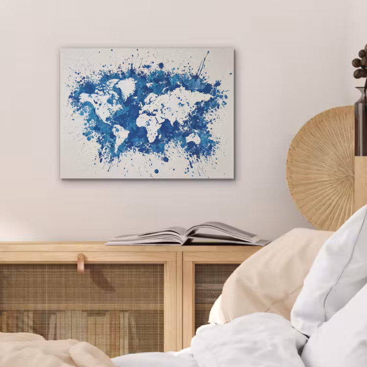 Verfspatten - Blauw - Wereldkaart PET vilt klein -sfeer3