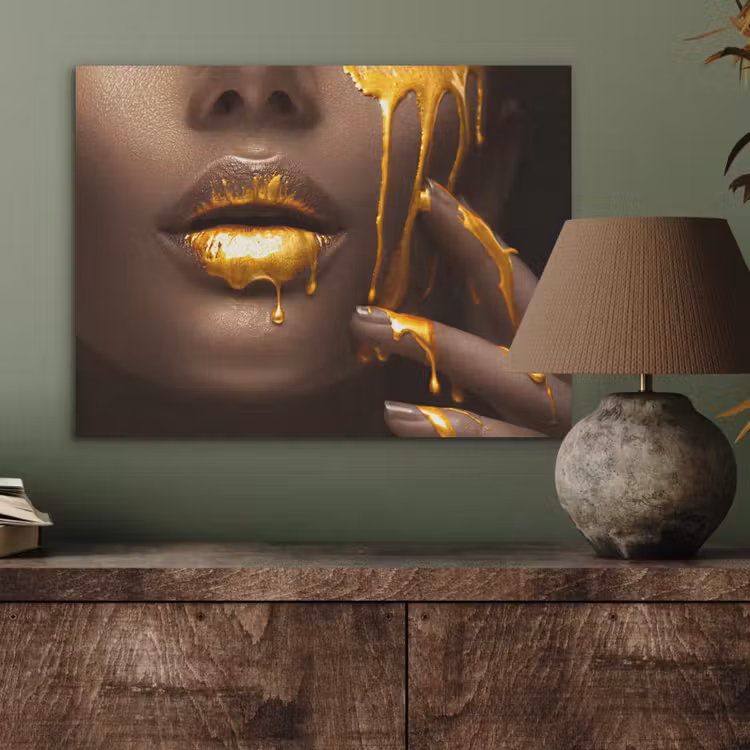 Goud - Vrouw - Verf - Lippen - Luxe PET vilt klein -sfeer2