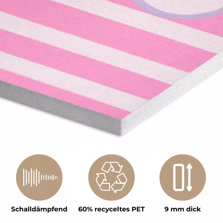 More coffee - Roze - Paars - Strepen - Mok PET vilt klein -closeup_DE