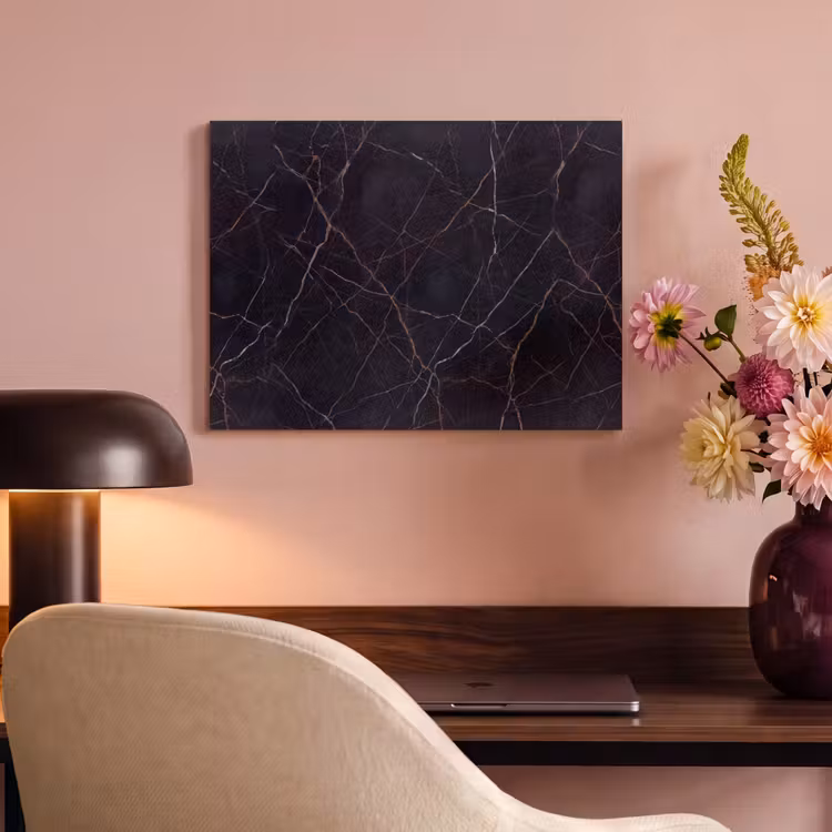Natuursteen - Marmerpatroon - Abstract - Modern - Zwart - Goud PET vilt klein -sfeer3