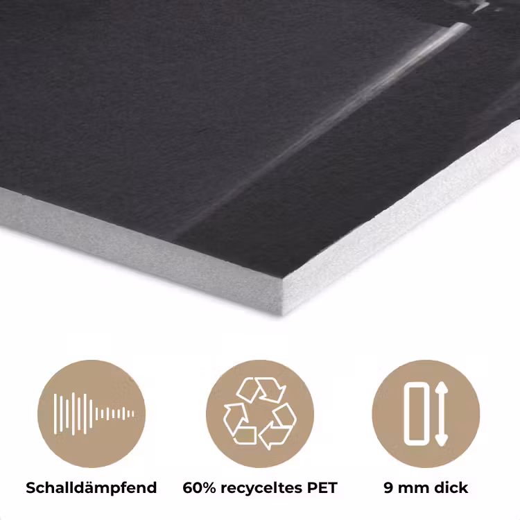 Persoon - Piano - Muziek - Zwart-wit - Podium PET vilt klein -closeup_DE
