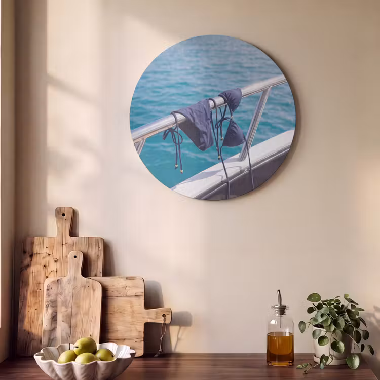 Bikini - Reling - Zee - Zomer - Blauw Akoestische PET Vilt - Rond klein -sfeer2