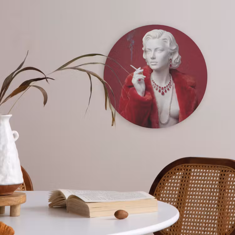Vrouw - Bontjas - Mode - Klassiek - Rood Akoestische PET Vilt - Rond klein -sfeer3