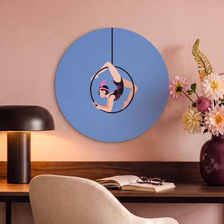 Vrouw - Aerial hoop - Art deco - Illustratie - Blauw Akoestische PET Vilt - Rond klein -sfeer3