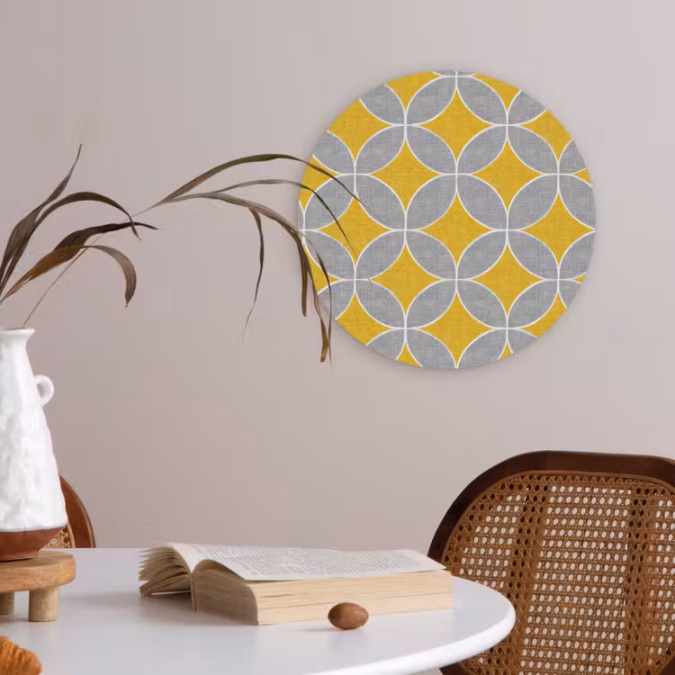 Geometrisch - Cirkels - Textuur - Grijs - Geel Akoestische PET Vilt - Rond klein 838 -sfeer3