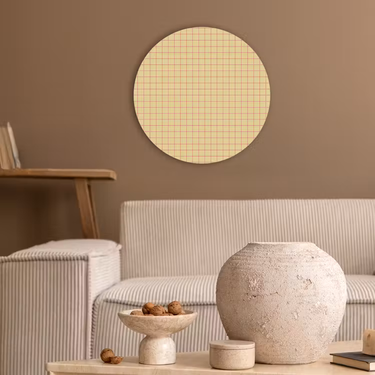 Ruitjes - Grid - Minimalistisch - Geel - Roze Akoestische PET Vilt - Rond klein 838 -sfeer1