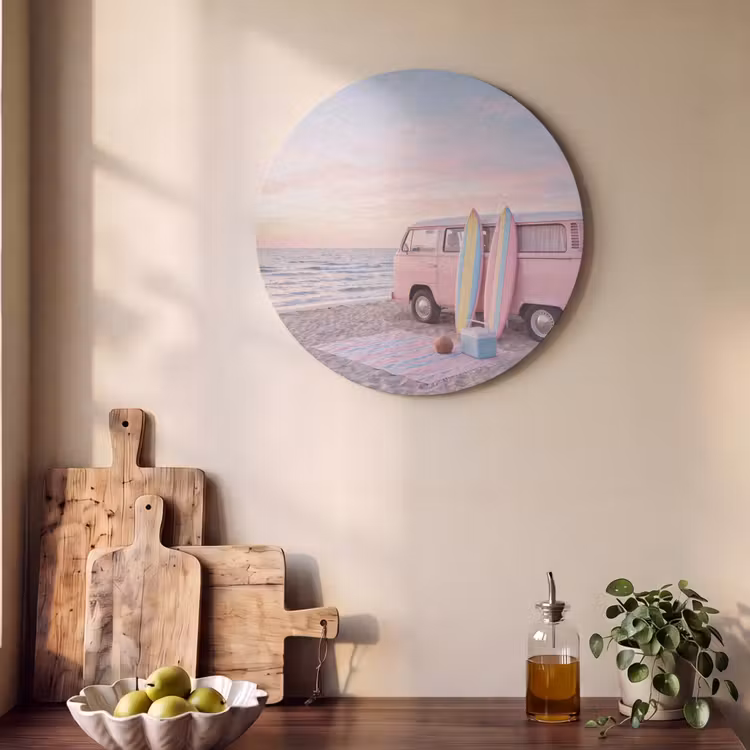 Busje - Strand - Surfplank - Zomer - Roze Akoestische PET Vilt - Rond klein -sfeer2