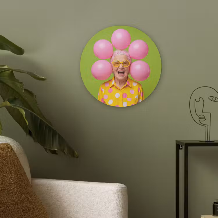 Mens - Ballonnen - Feest - Kleurrijk - Roze Akoestische PET Vilt - Rond klein -sfeer2