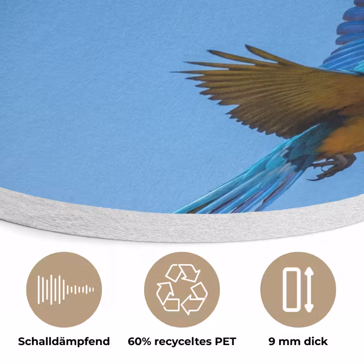 Papagaai - Vliegen - Blauw - Geel Akoestische PET Vilt - Rond klein -closeup_DE
