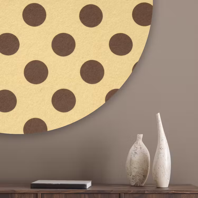 Polka Dot - Stippen - Retro - Geel - Bruin Akoestische PET Vilt - Rond klein 838 -sfeer5_closeup