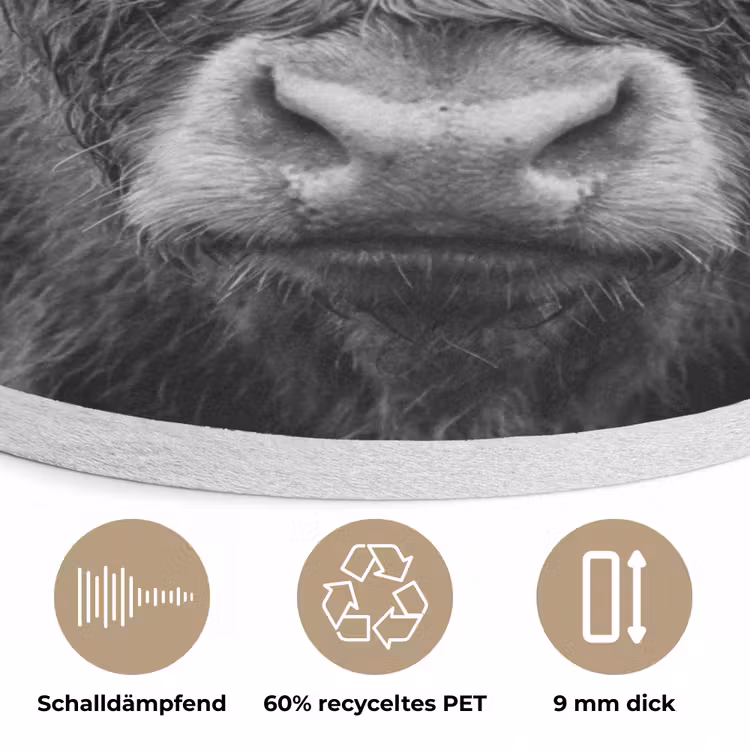 Schotse hooglander - Zwart - Wit - Gras Akoestische PET Vilt - Rond klein -closeup_DE