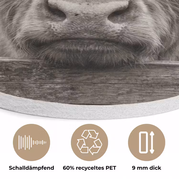 Schotse hooglander - Zwart - Wit - Hout Akoestische PET Vilt - Rond klein -closeup_DE