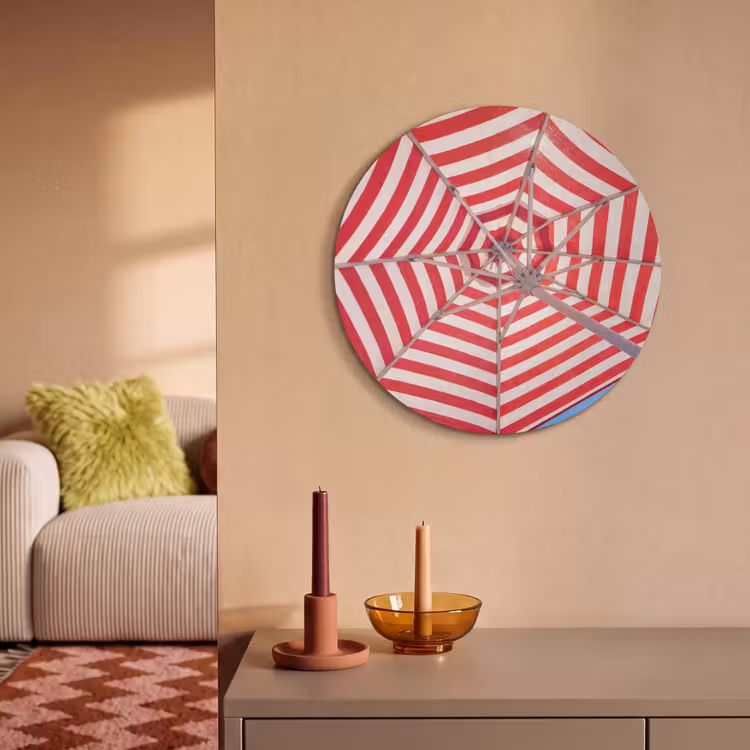 Parasol - Strepen - Zomer - Rood - Blauw Akoestische PET Vilt - Rond klein -sfeer1