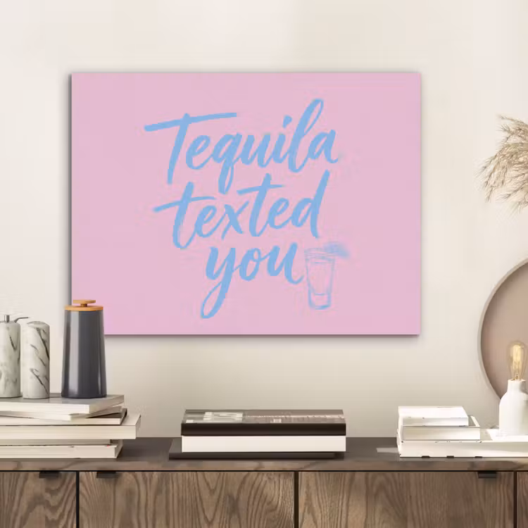 Tequila texted you - Roze - Blauw PET vilt klein -sfeer1
