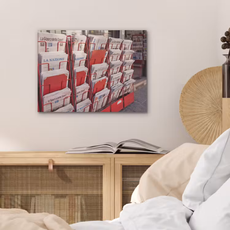 Kranten - Rek - Stedelijk - Dagelijks leven - Rood PET vilt klein -sfeer3