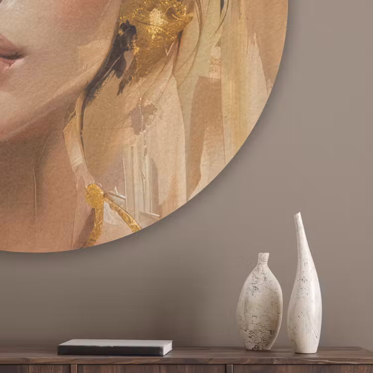 Vrouwen - Portret - Luxe - Goud Akoestische PET Vilt - Rond klein -sfeer5_closeup