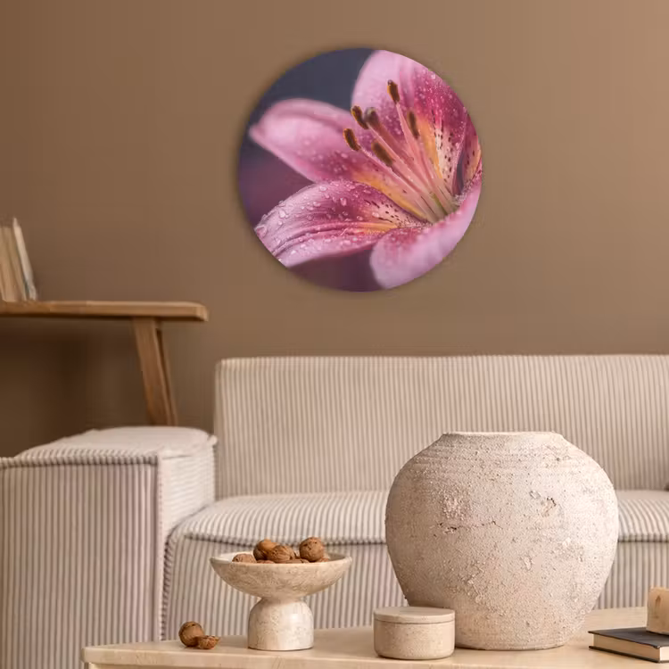 Roze - lelie - Dauwdruppels Akoestische PET Vilt - Rond klein -sfeer1