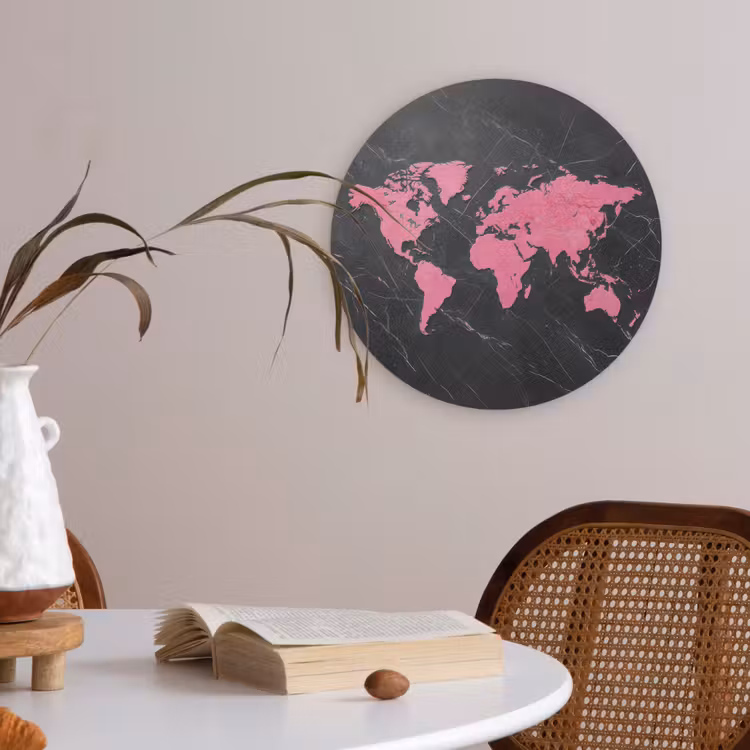 Wereldkaart - Roze - Marmer Akoestische PET Vilt - Rond klein -sfeer3