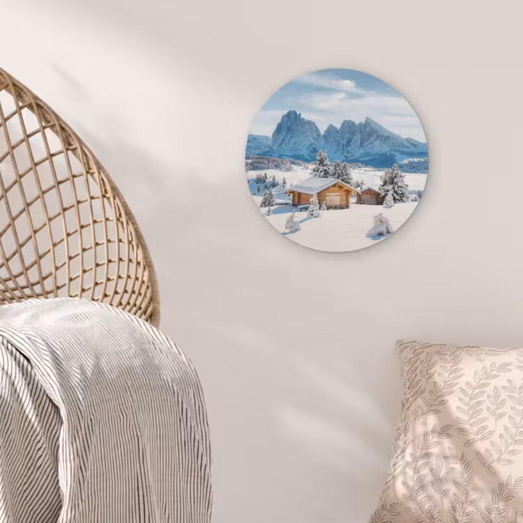 Winter - Huisje - Bergen - Uitzicht - Sneeuw Akoestische PET Vilt - Rond klein -sfeer4