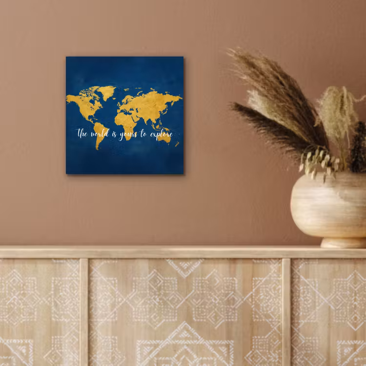 Blauw - Wereldkaart - Quote - Explore aluminium wit klein -sfeer4