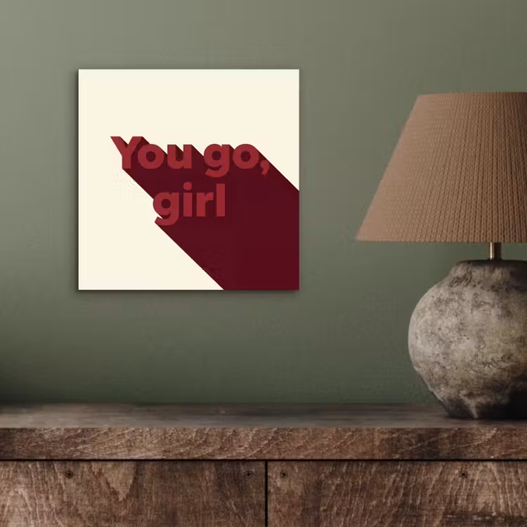 you go girl - 3D - Rood aluminium wit klein -sfeer2