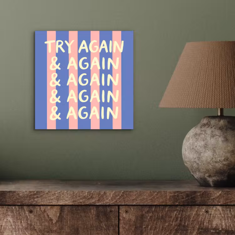 Try again - Strepen - Roze - Verticaal - Blauw aluminium wit klein -sfeer2