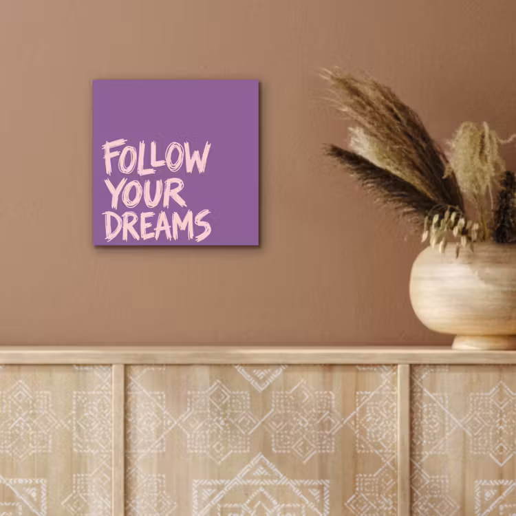 Follow your dreams - Paars - Penseeltextuur aluminium wit klein -sfeer4