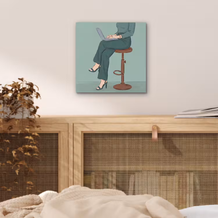 Vrouw - Laptop - Zittend - Illustratie - Groen aluminium wit klein -sfeer3