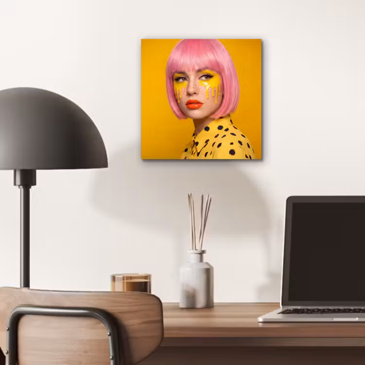 Vrouw - Portret - Abstract - Kleurrijk - Geel aluminium wit klein -sfeer5