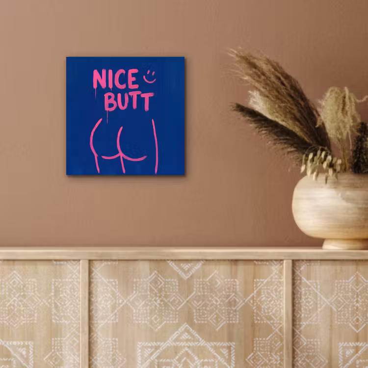 Brutaal - Grappig - Blauw aluminium wit klein -sfeer4