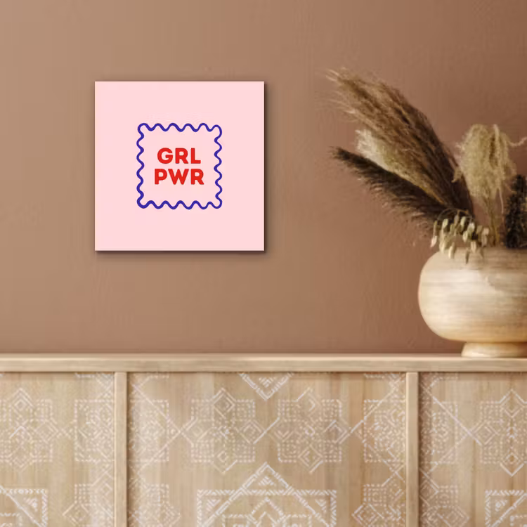 Grl pwr - Roze - Kader aluminium wit klein -sfeer4