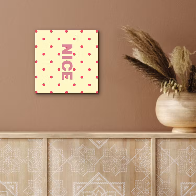 Nice - Stippen - Roze - Geel aluminium wit klein -sfeer4
